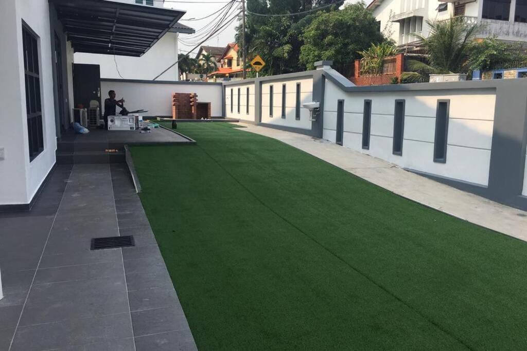 22pax :Taman pelangi Party house nearby midvelly Villa Johor Bahru Bagian luar foto