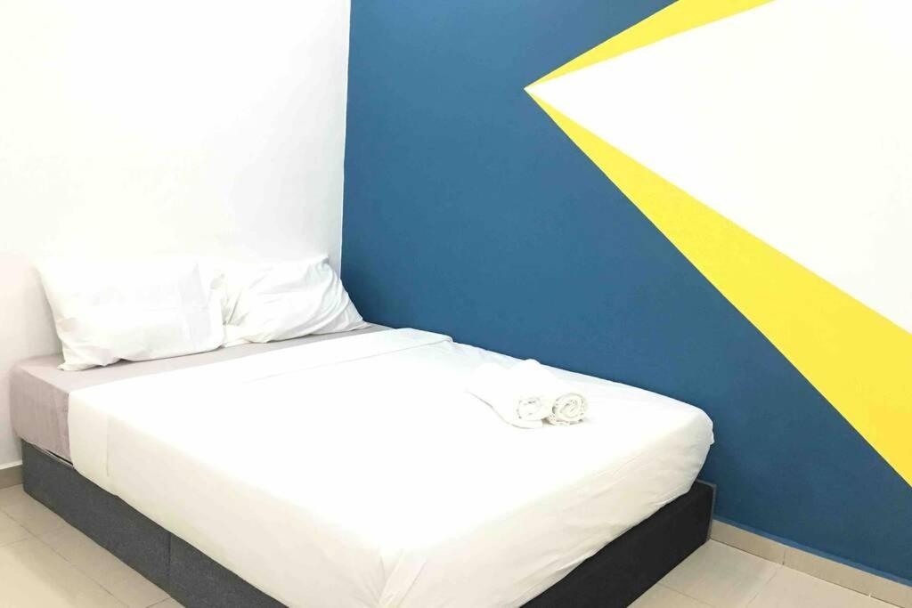 22pax :Taman pelangi Party house nearby midvelly Villa Johor Bahru Bagian luar foto